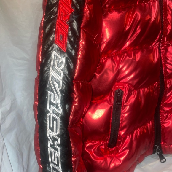 ‼️SOLD‼️red metallic puffer jacket - Picture 10 of 11
